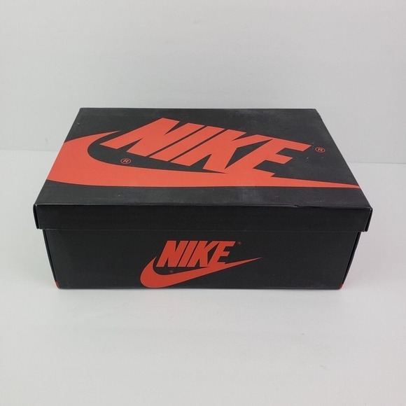 Nike Air Jordan 1 Retro High OG Mens Size 9 Fushion Red White Black Sneaker Shoe main image 5
